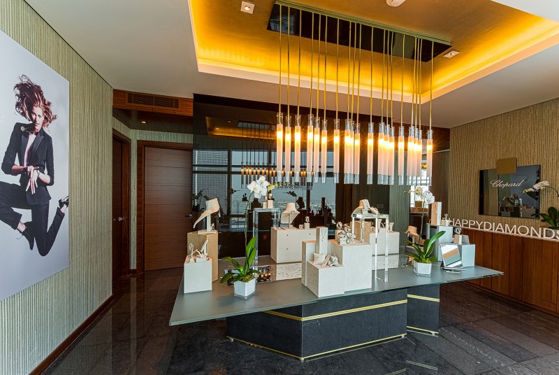 Chopard marina mall top