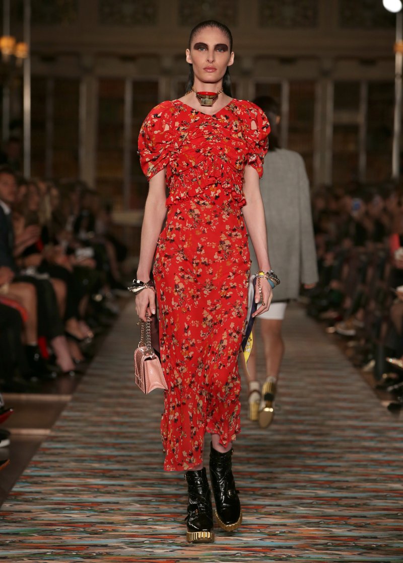 حدائق بوبولي<br />
<em>من متحف</em> <em>Gallerie Degli Uffizi </em><br />
&nbsp;