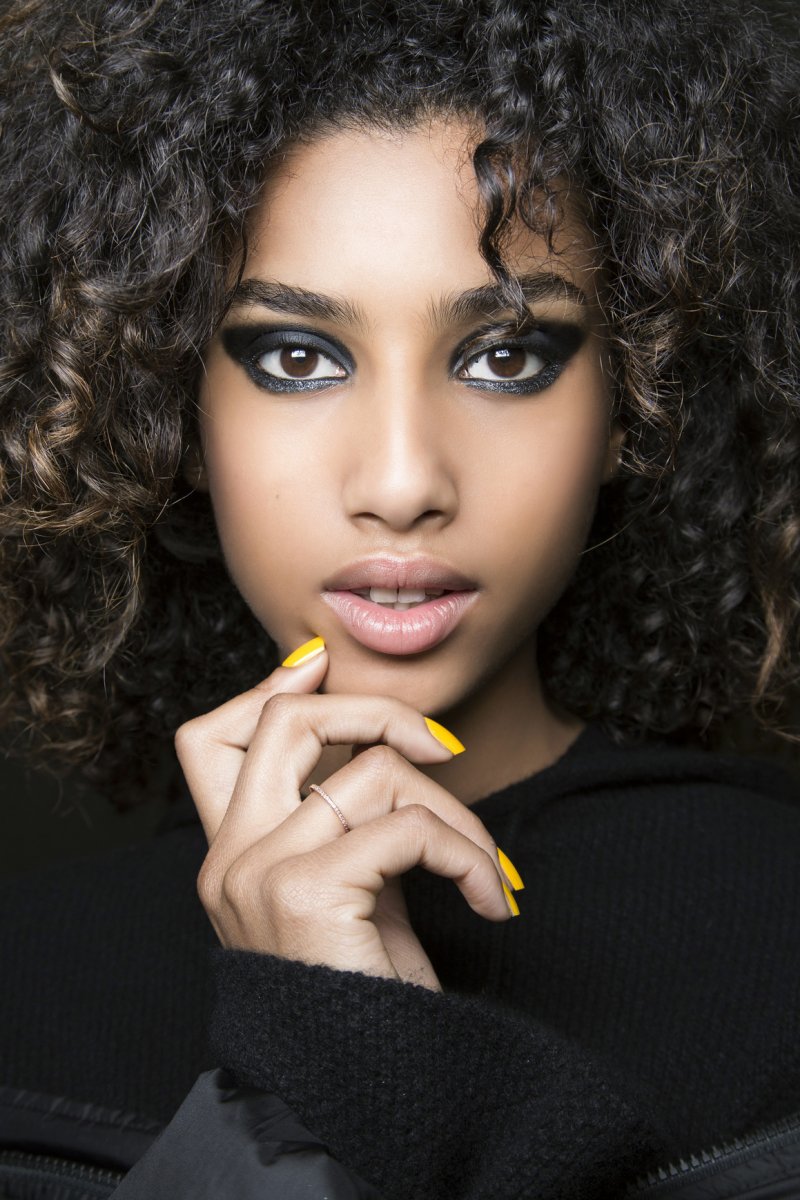 Beauty Tip of The Week- Strobing
