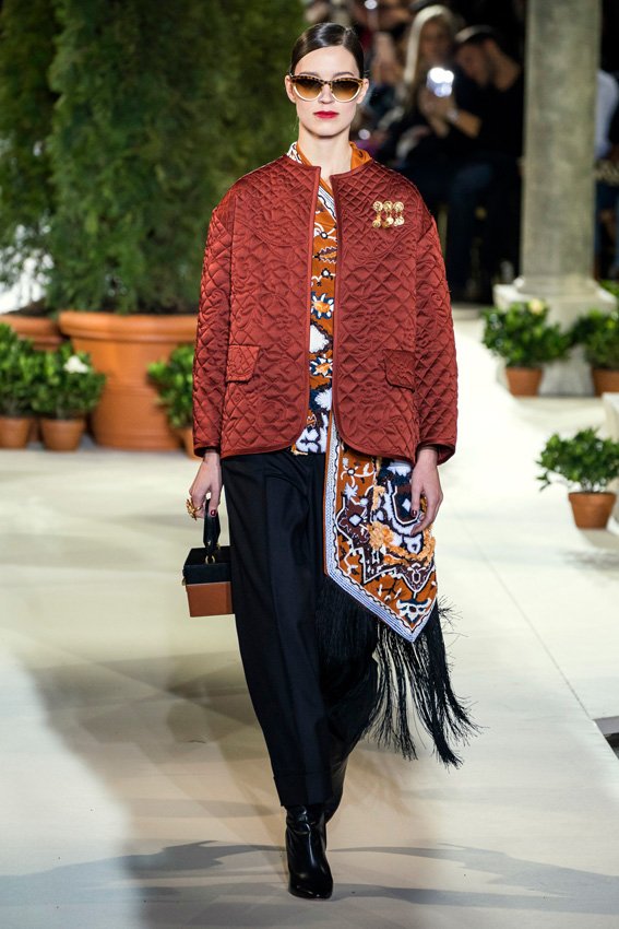 ميو ميو<br />
&nbsp;