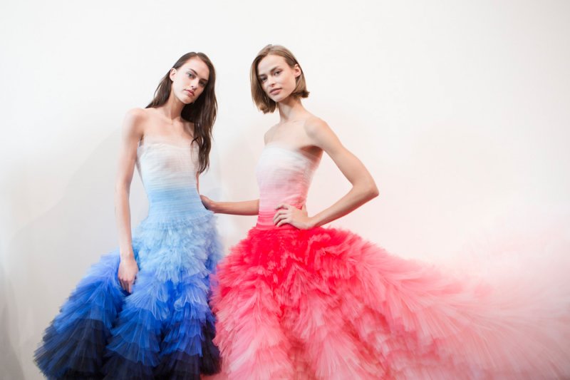 هل تقبل أن تكون ملكي؟ 6 إطلالات جذّابة جدّاً
