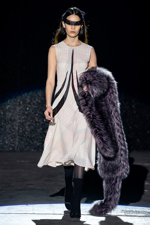 <strong>بوشرون&nbsp;</strong>مجموعة&nbsp;<span dir=LTR>Contemplation</span>&nbsp;للمجوهرات الراقية، خاتم&nbsp;<span dir=LTR>En Passant</span>