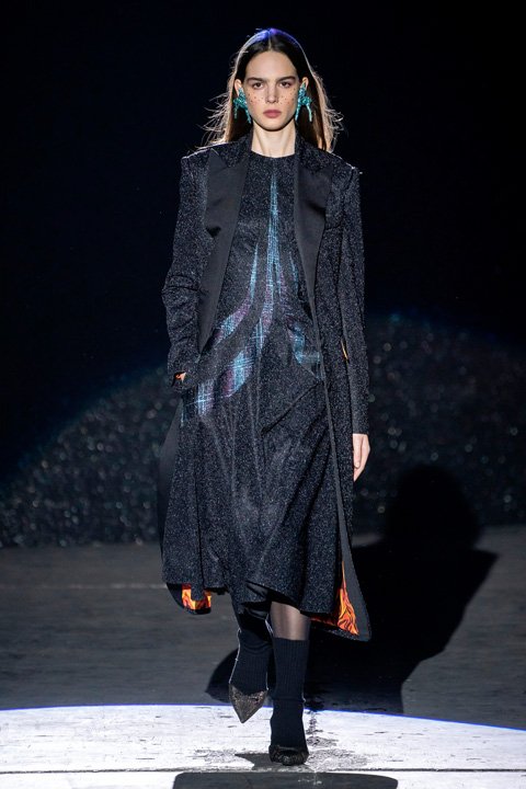 <strong>مونبلان</strong>&nbsp;أزرار أكمام ذات تصميم رأس ذئب<br />
&nbsp;