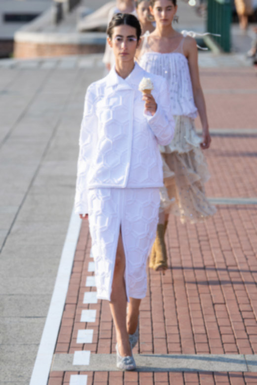 شانيل&nbsp;<span dir=LTR>CHANEL</span><br />
&nbsp;