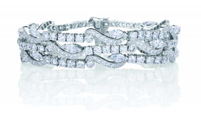 توم بينز<br />
&nbsp;