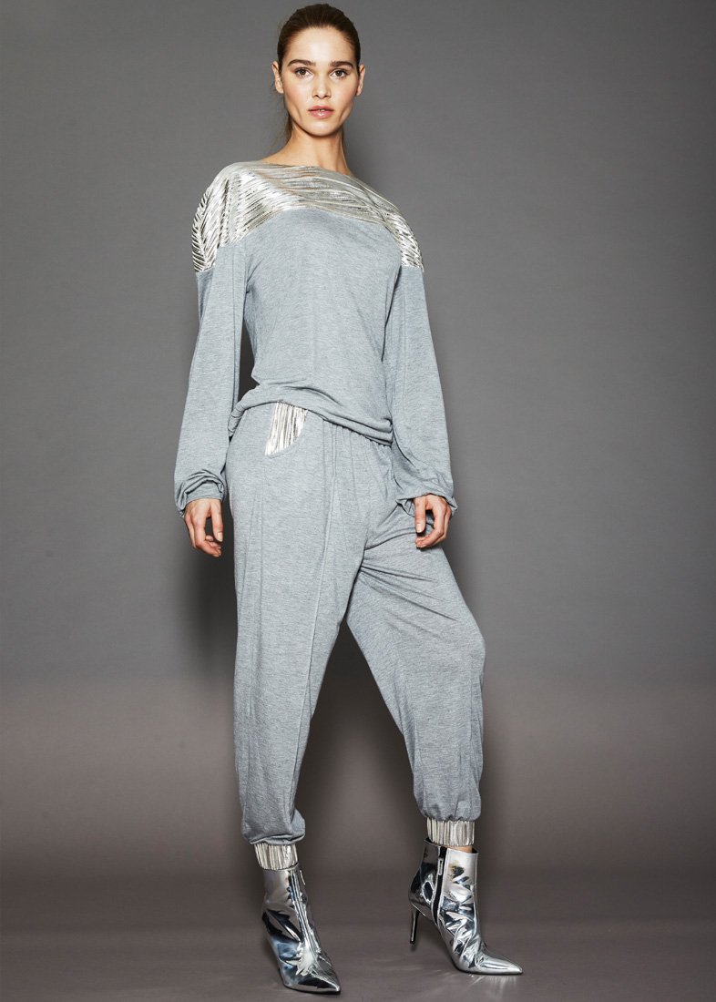 علامة <span dir=LTR>We/Me</span><br />
<em>من موقع</em>&nbsp; <em><span dir=LTR>Net-A-Porter</span></em><br />
&nbsp;