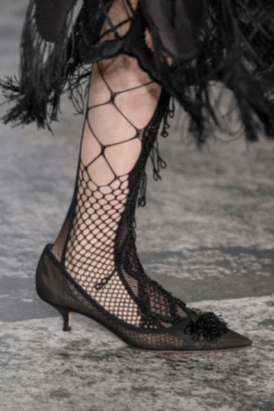 الأحذية المنخفضة الكعب – مثاليّة لكلّ زمان وكلّ مكان