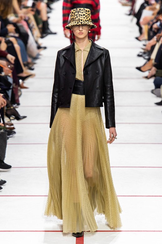 علامة&nbsp;<span dir=LTR>JEUX DE MAINS</span>&nbsp;&ndash; ملابس جاهزة (لبنان)