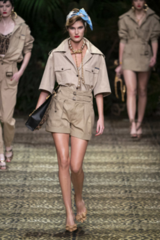 <span dir=RTL>علامة </span>Moynat Paris