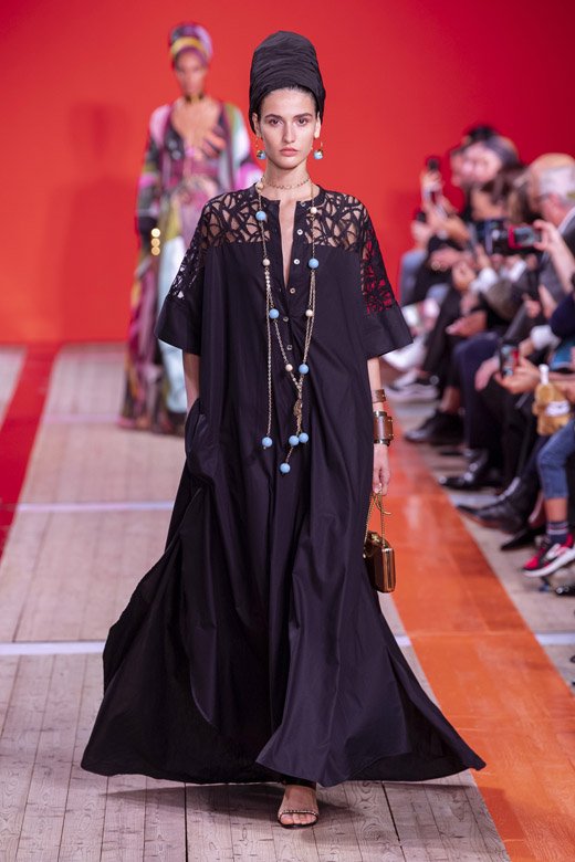 عقد&nbsp;<span dir=LTR>Star Blossom</span>&nbsp;من&nbsp;<strong>لويس فويتون</strong><br />
&nbsp;