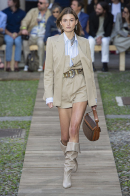 إبداع لو اسكوبار&nbsp;<span dir=LTR>Lou Escobar</span><br />
&nbsp;