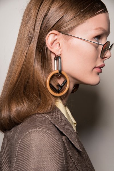 10 أقراط رائعة مزيّنة بالأحرف
