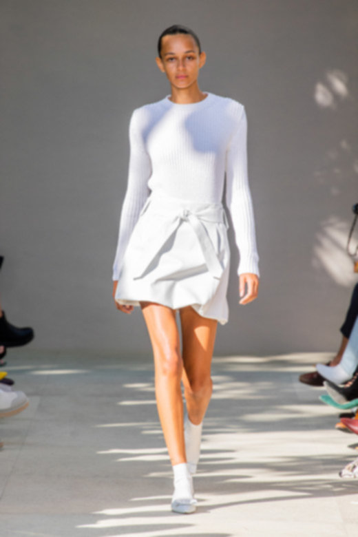 عطر&nbsp;<span dir=LTR>Bright Crystal</span>&nbsp;من&nbsp;<strong>فرساتشي</strong><br />
&nbsp;