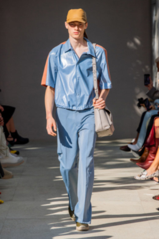 خاتم&nbsp;<span dir=LTR>Vertige Coeur</span>&nbsp;من&nbsp;<strong>هيرمس</strong><br />
&nbsp;