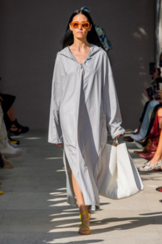 سوار&nbsp;<span dir=LTR>Rose des Vents Heart Motif</span>&nbsp;من&nbsp;<strong>ديور</strong><br />
&nbsp;