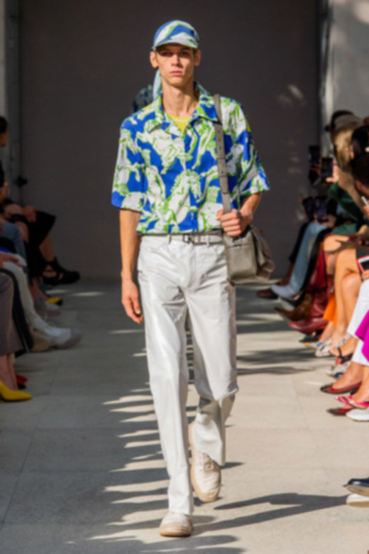 قلادة&nbsp;<span dir=LTR>Sweet Alhambra Heart</span>&nbsp;من&nbsp;<strong>فان كليف أند آربلز</strong><br />
&nbsp;