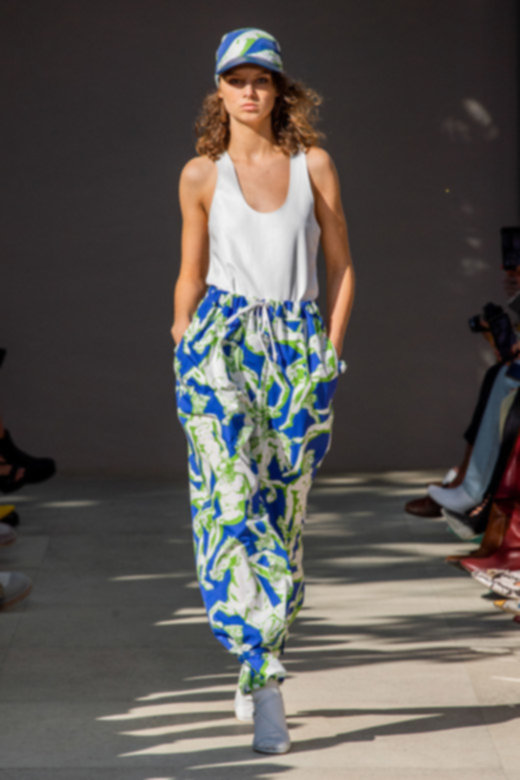 أقراط&nbsp;<span dir=LTR>Love</span>&nbsp;من&nbsp;<strong>كارتييه</strong><br />
&nbsp;