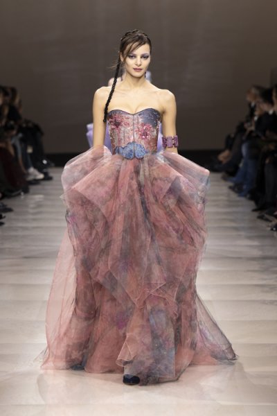 ARMANI PRIV&Eacute; Couture Spring-Summer 2024 Collection
