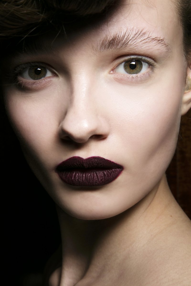 Beauty Tip of the Week – Burgundy Lip
