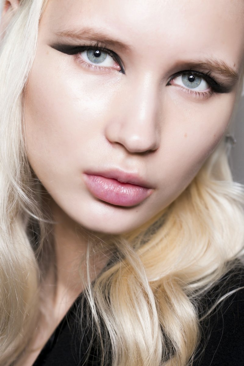 Holiday Glam Look
