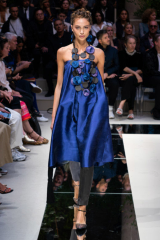 سان لوران<br />
&nbsp;