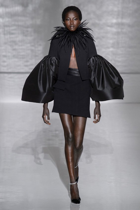 ديور<br />
&nbsp;