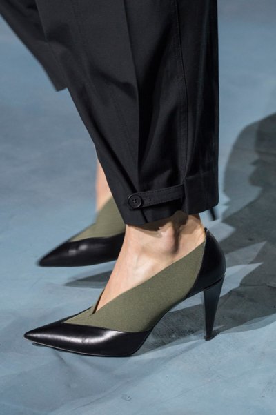 الأحذية المثاليّة لمكان العمل
