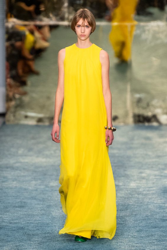 حقيبة من غوتشي<br />
<em>من موقع&nbsp;</em><em><span dir=LTR>Matches Fashion</span></em><br />
&nbsp;