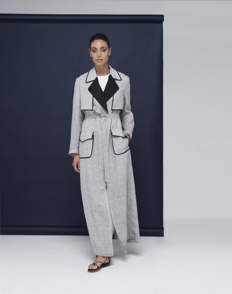 روزانتيكا<br />
<em>من موقع</em> <em>Net-A-Porter</em><br />
&nbsp;