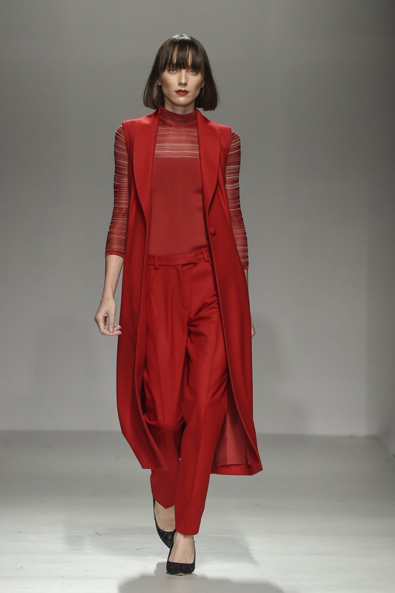 خاتم Ice Cube Pure مصنوع من الذّهب الأبيض المرصّع بالماس