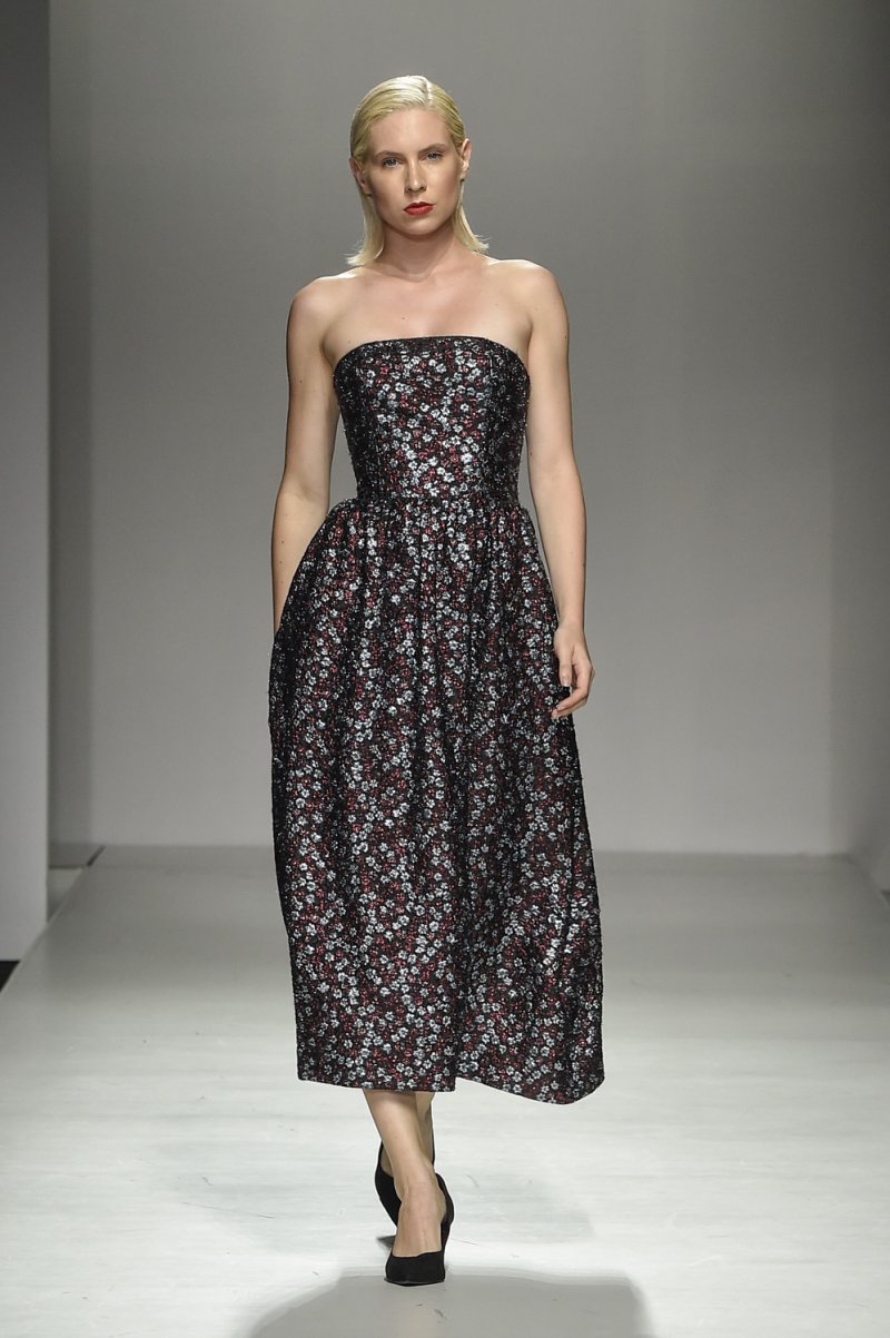 جيامباتيستا فالي<br />
&nbsp;