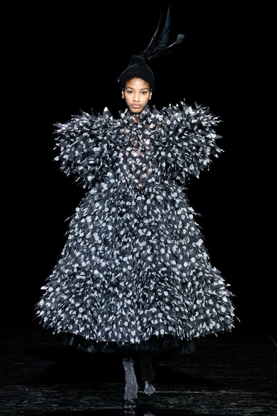 <strong>ديور&nbsp;</strong>مستحضر&nbsp;<span dir=LTR>Dior Addict Stellar Halo Shine</span>&nbsp;بلون&nbsp;<span dir=LTR>Adventure Star</span><br />
&nbsp;