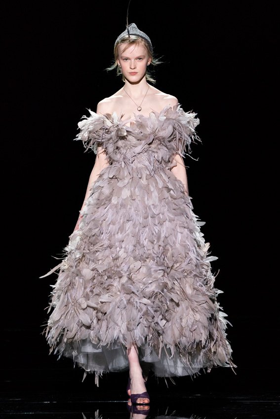 علامة&nbsp;<strong><span dir=LTR>Givenchy Beauty</span></strong>&nbsp;أحمر شفاه&nbsp;<span dir=LTR>Le Rouge</span>&nbsp;بلون&nbsp;<span dir=LTR>Sparkling Peony</span><br />
&nbsp;