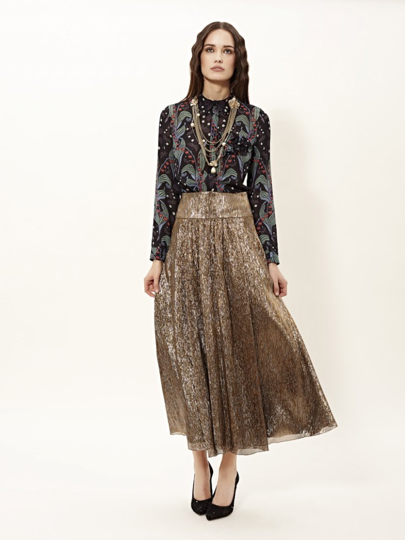 كلوي<br />
<em>من موقع</em> <em>Alexandalexa</em><em>.com</em><br />
&nbsp;