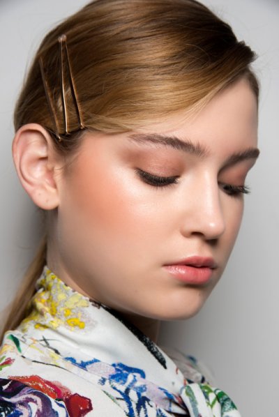Cream Contour
