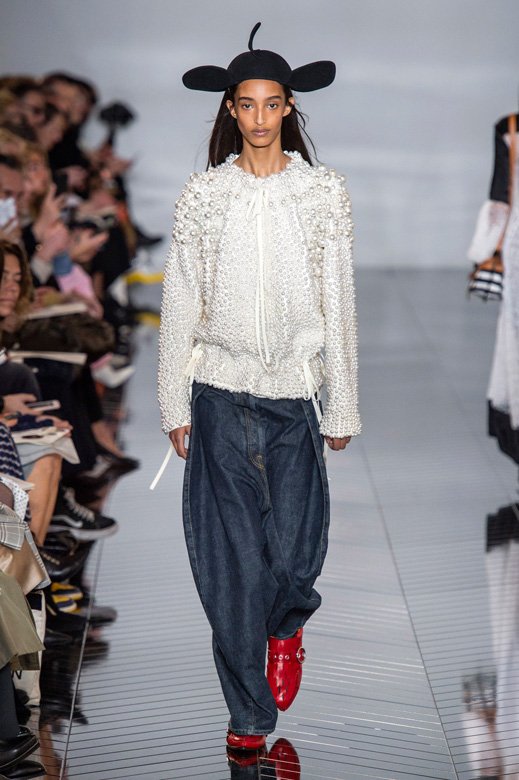 سوار&nbsp;<span dir=LTR>Sabbia</span>