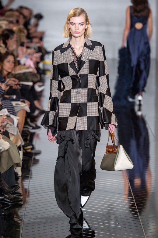 أقراط&nbsp;<span dir=LTR>Nudo</span>