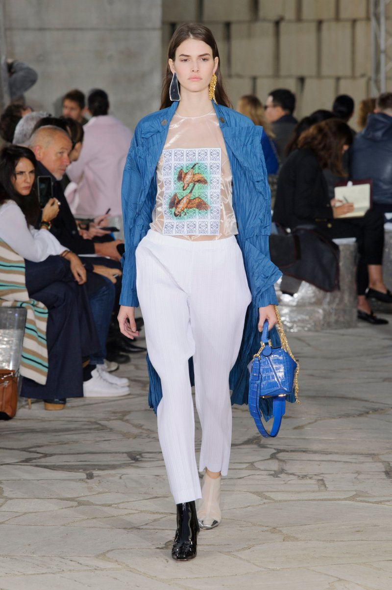 Loewe Spring 2016 Ready To Wear | Azyaamode