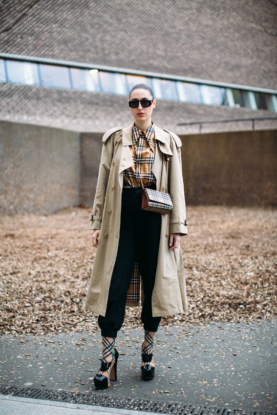 <p>لا تنسي أن تخصّصي وقتًا لنفسك وقومي بشيء لطالما أردت فعله. فمثلًا، لم لا تسعين للحصول على تلك&nbsp;<a href=https://www.azyaamode.com/ar/%D9%84%D9%86%D9%84%D9%82%D9%90-%D8%AA%D8%AD%D9%8A%D9%91%D8%A9-%D8%A8%D9%8A%D8%B6%D8%A7%D8%A1><strong>الابتسامة البيضاء</strong></a>&nbsp;التي كنت تحلمين دائمًا بها؟</p>
