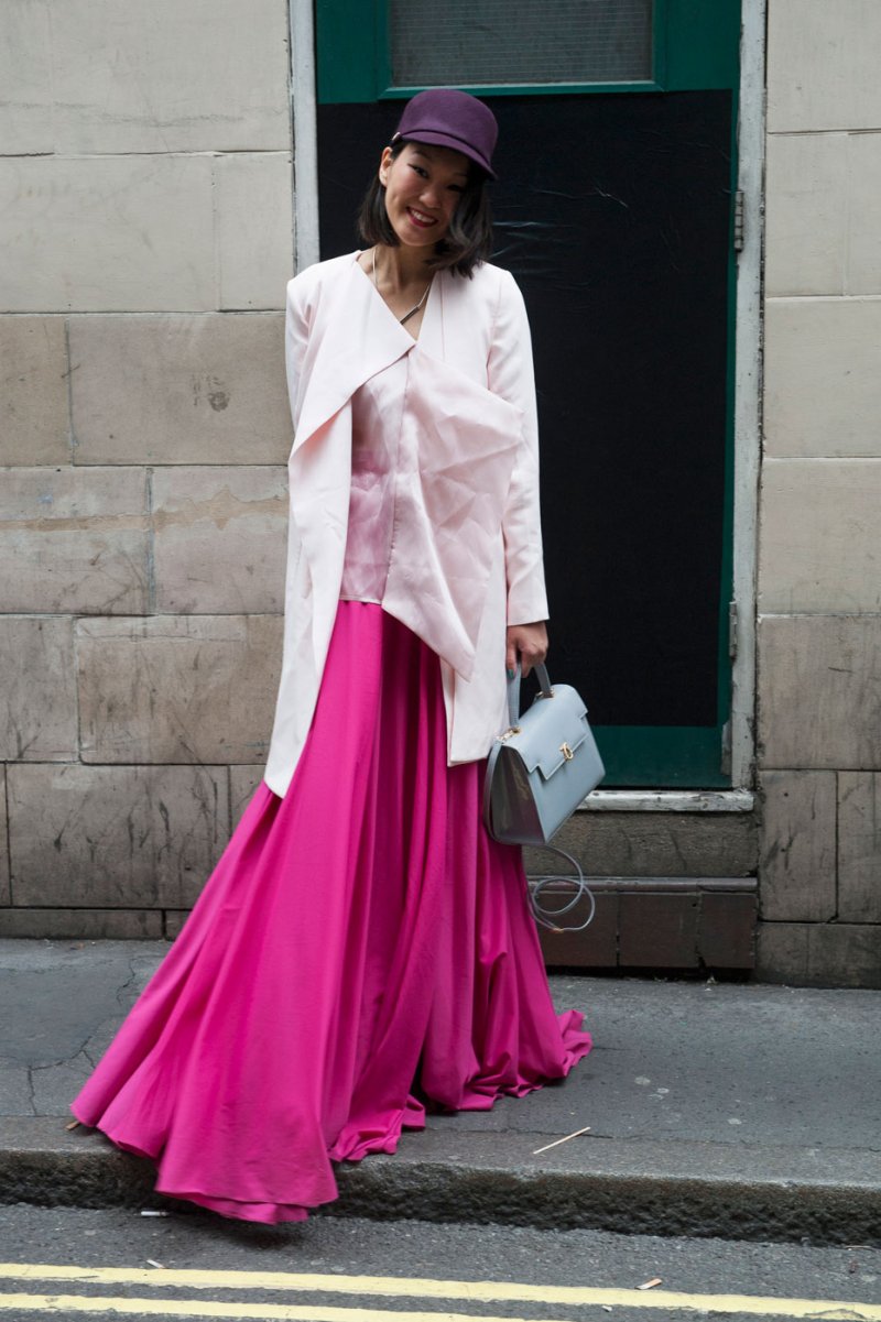 سروال من بريوني<br />
<em>من موقع</em> <em>MRPORTER </em><br />
&nbsp;<br />
&nbsp;