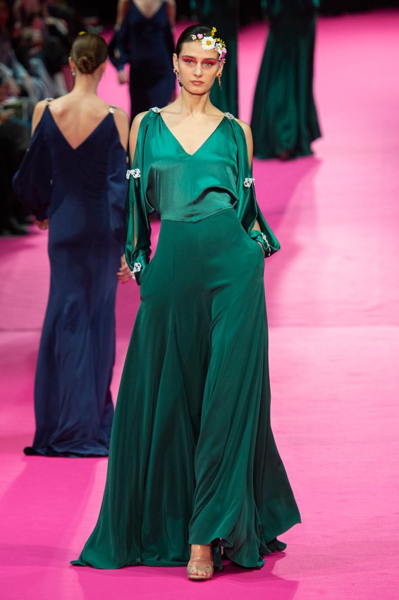 علامة&nbsp;<span dir=LTR>Flying Solo</span><br />
&nbsp;