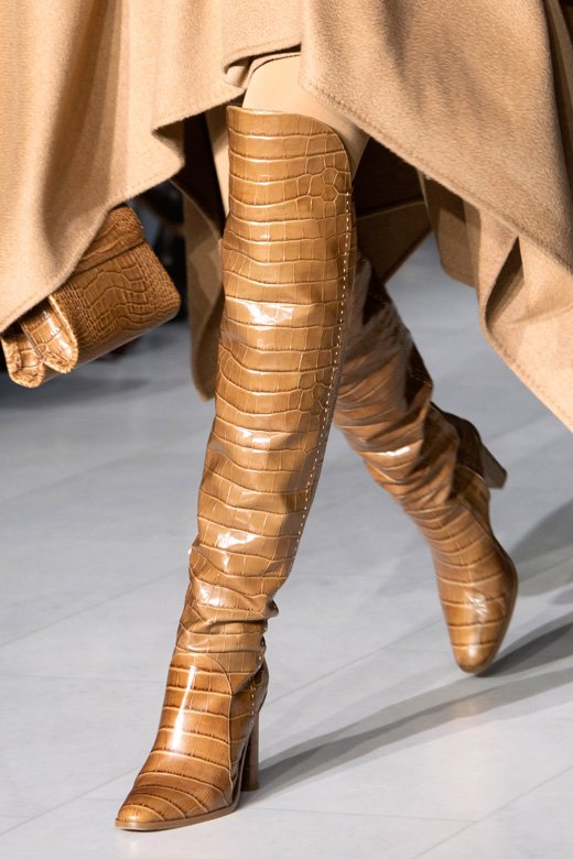 Walk Into The New Season in These Knee-High Boots
