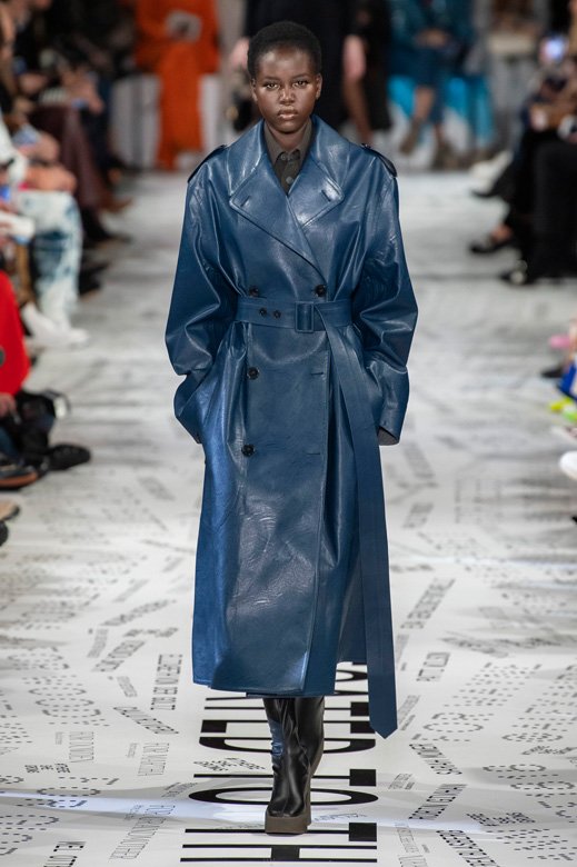 <strong>جيجر-لوكولتر</strong>&nbsp;ساعة&nbsp;<span dir=LTR>Master Control Geo</span>