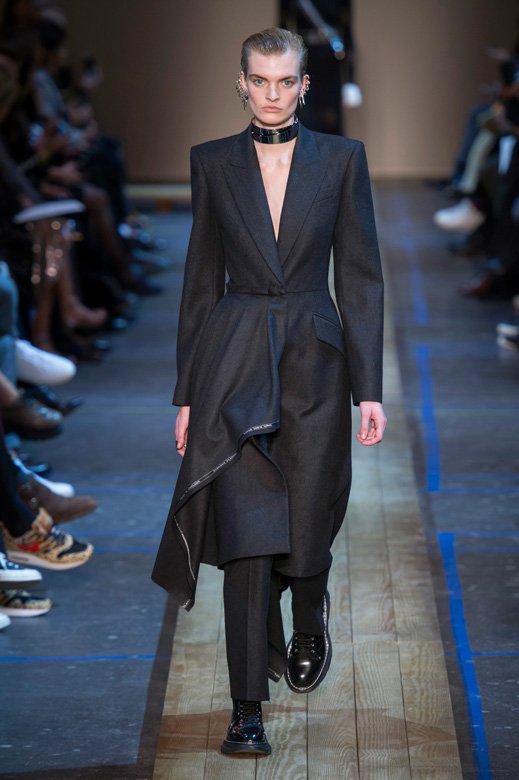 حزام من&nbsp;<strong>غوتشي</strong>