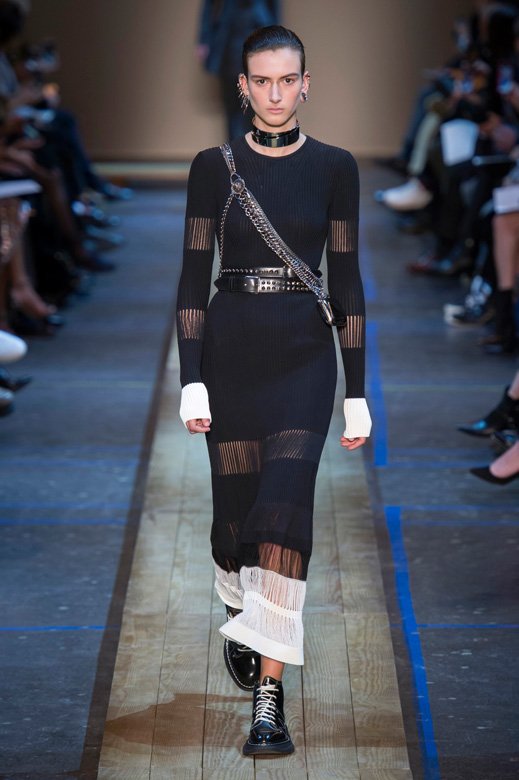 كلوي<br />
<em>متوفّرة على موقع&nbsp;</em><em><span dir=LTR>Mytheresa.com</span></em><br />
&nbsp;