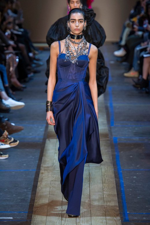 فرساتشي<br />
&nbsp;