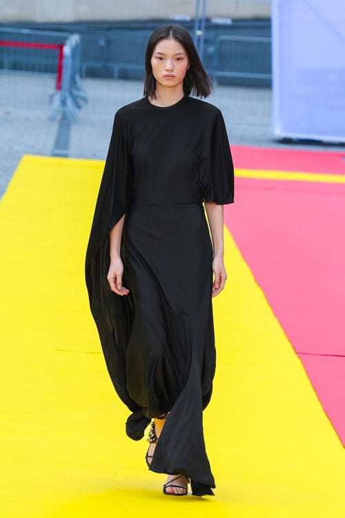 Stella McCartney Summer 2023 Ready-to-Wear
