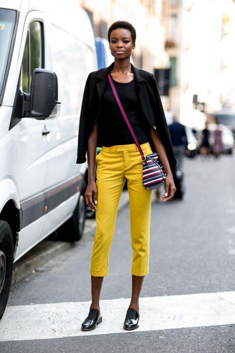 قميص صيفيّ من علامة Oliver Spencer<br />
<em>من موقع</em> <em>Matches Fashion</em><br />
&nbsp;<br />
&nbsp;