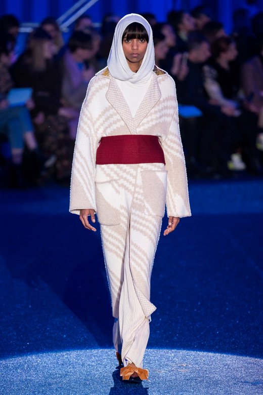 ساعة <span dir=LTR>Snowdrop</span> الراقية