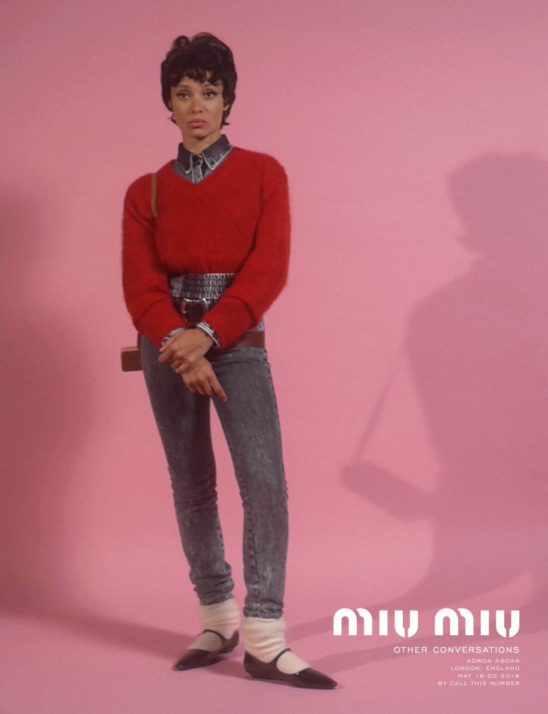 أقراط من <strong>غراف</strong> مرصّعة بحبّات ماس دائريّة<br />
&nbsp;